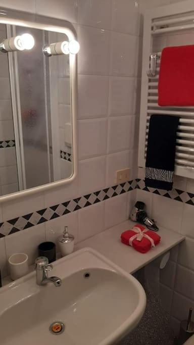 A Casa Di Silvia Apartment Камогли Екстериор снимка
